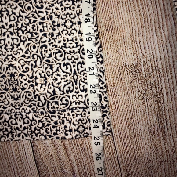 Laundry by Shelli Segal Print Capri/Ankle … - Picture 7 of 9